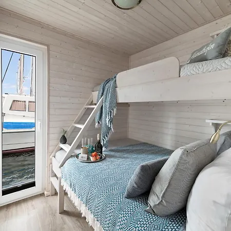 Hausboot Blåbær *